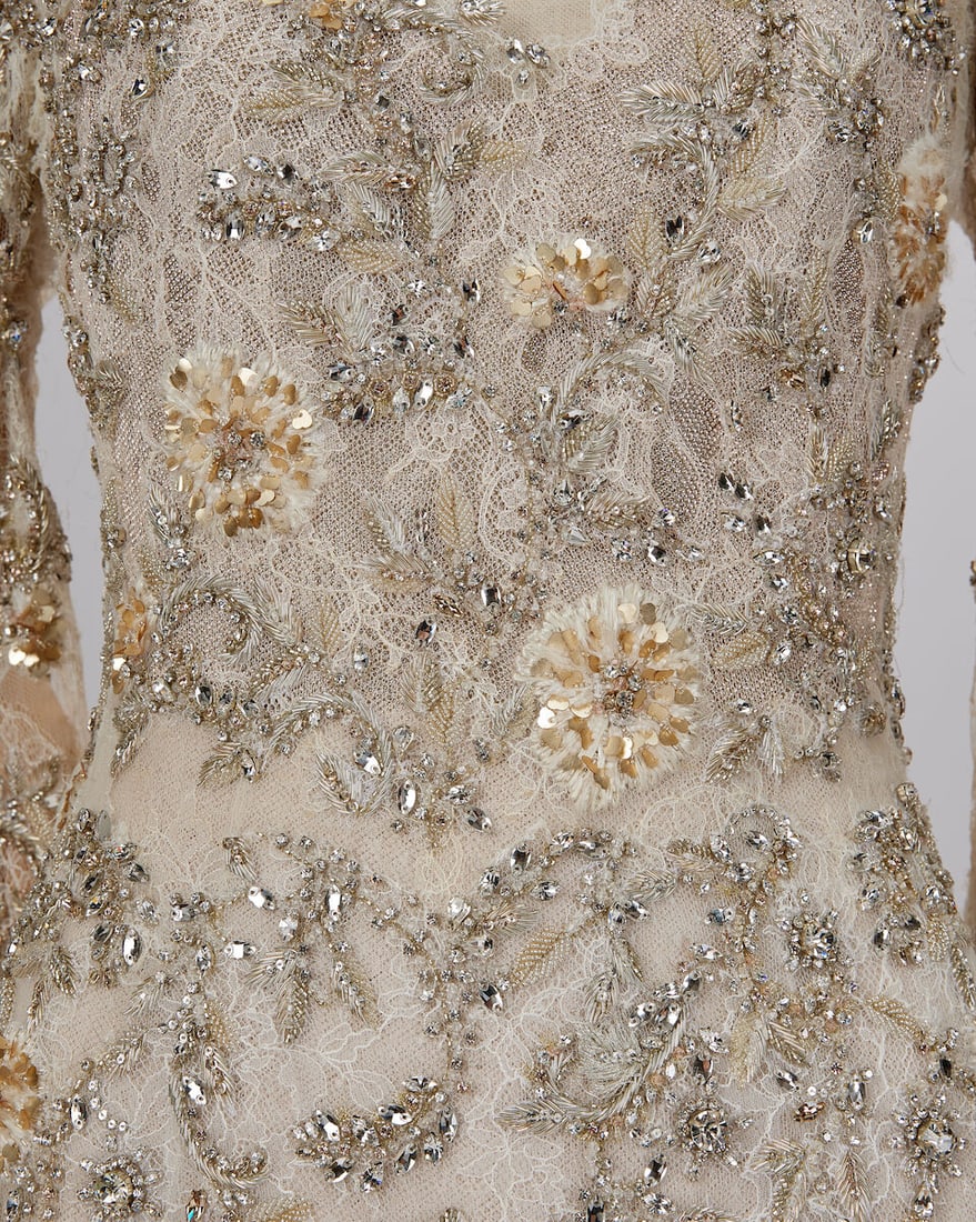 Ralph & Russo Haute Couture: Champagne Chantilly Lace Bridal Gown Autumn/Winter 2017, Runway Loo - 2