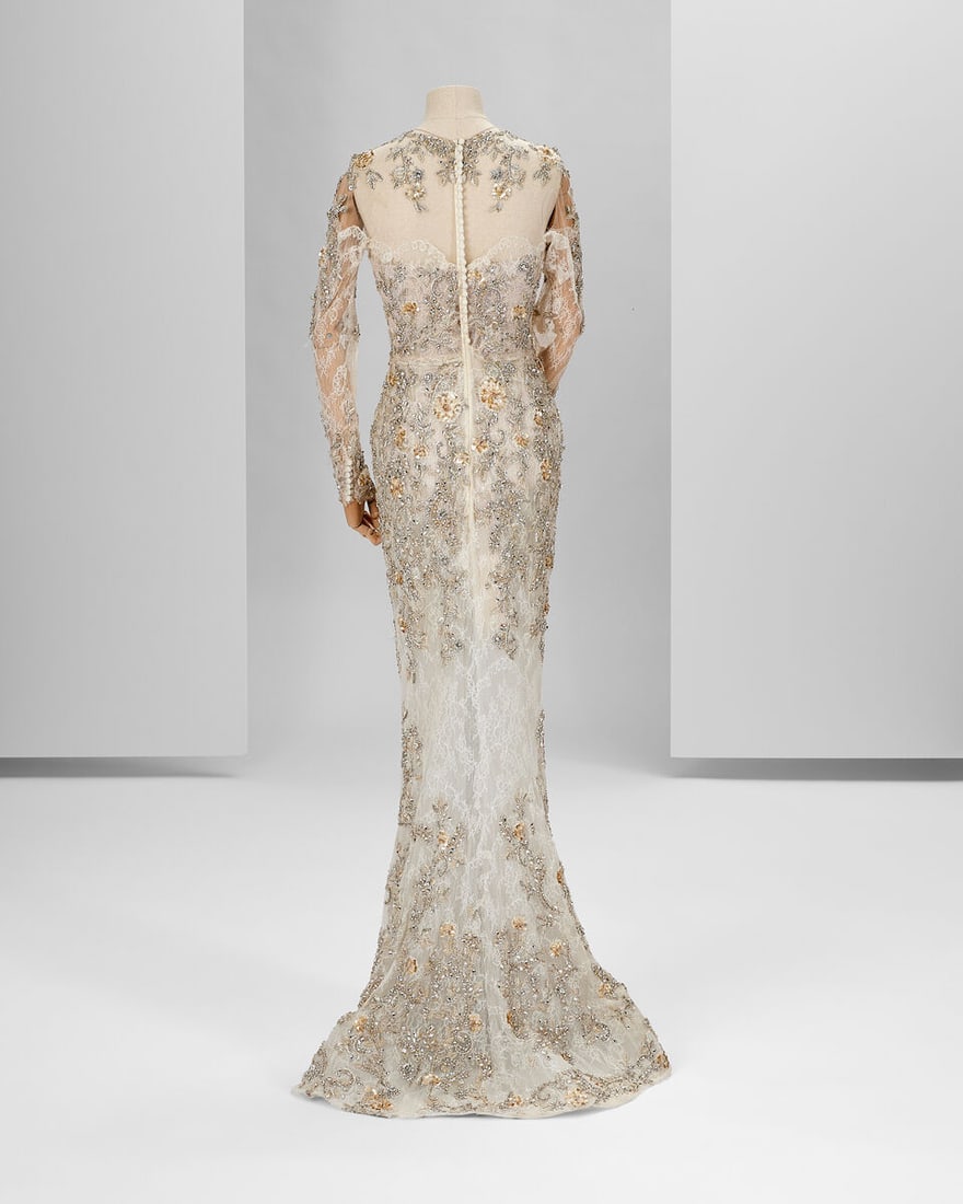 Ralph & Russo Haute Couture: Champagne Chantilly Lace Bridal Gown Autumn/Winter 2017, Runway Loo - 3