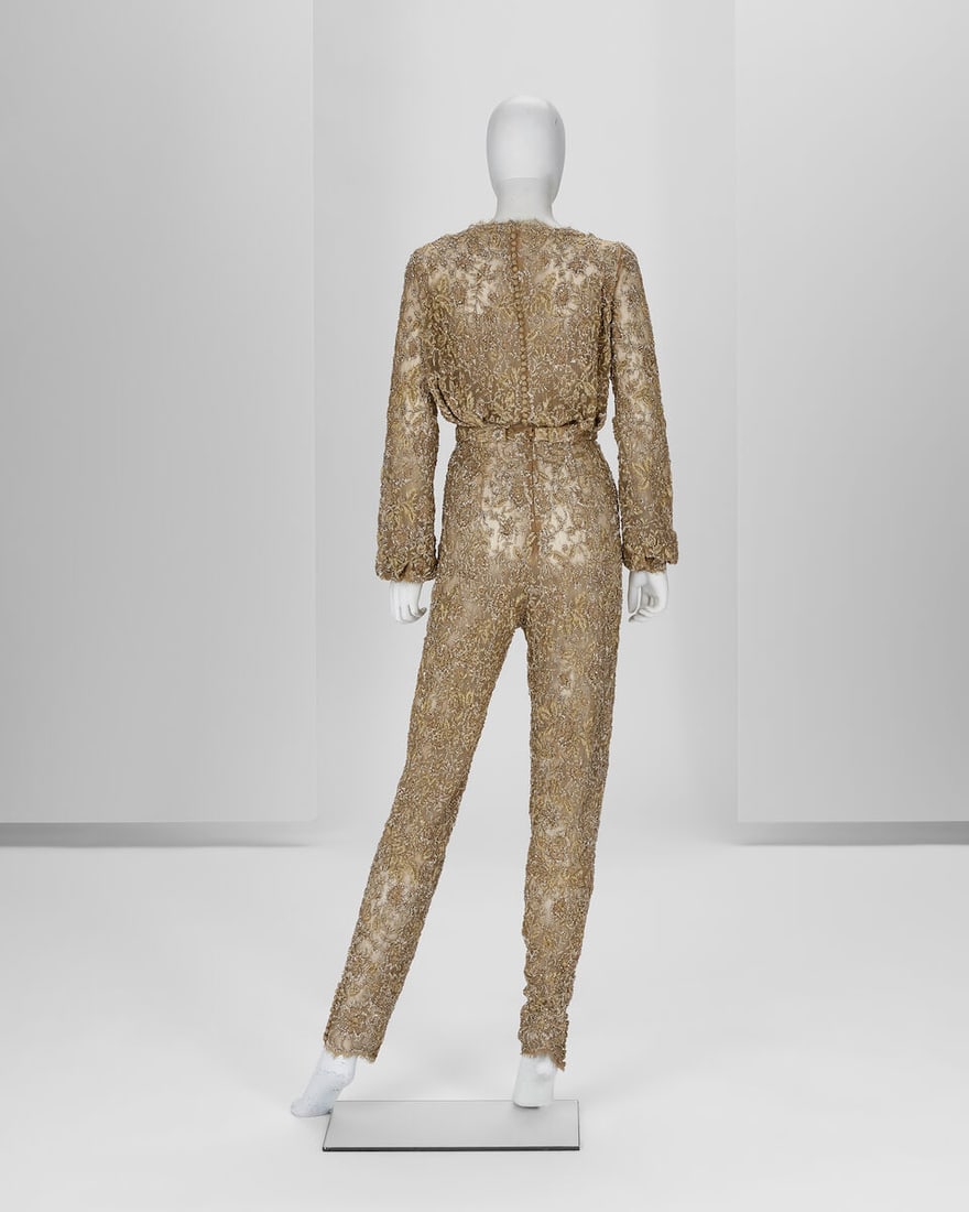 Ralph & Russo Haute Couture: Embroidered Gold Chantilly Lace Jumpsuit Autumn/Winter 2015, Runway - 3