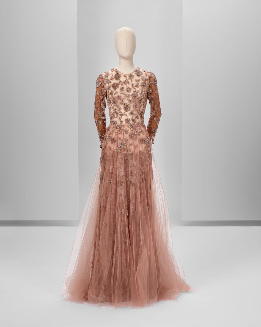 Ralph & Russo Haute Couture: Dusky Pink Silk Organza and Tulle Embroidered Gown Autumn/Winter 20 (1 of 4)