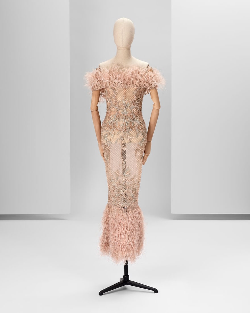 Ralph & Russo Haute Couture: Pale Pink Jacquard Tulle Cocktail Dress Spring/Summer 2018, Runway : Ralph & Russo Haute Couture: Pale Pink Jacquard Tulle Cocktail Dress Spring/Summer 2018, Runway Look 4 Pale pink jacquard tulle off-the-shoulder cocktail dress embellished in a baroque design with