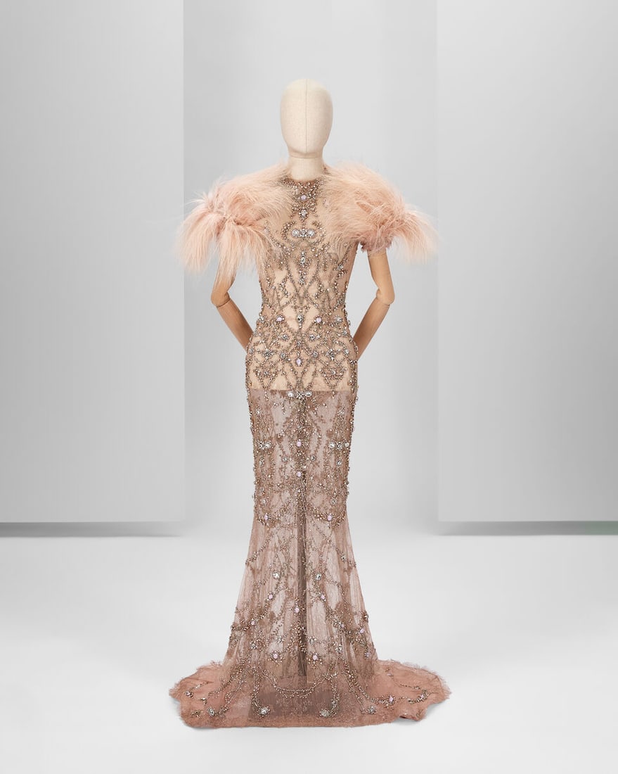 Ralph & Russo Haute Couture: Petal Pink Chantilly Lace Gown Autumn/Winter 2017, Runway Look 29: Ralph & Russo Haute Couture: Petal Pink Chantilly Lace Gown Autumn/Winter 2017, Runway Look 29 Petal pink Chantilly lace gown with metallic thread-work, silver chain, rose opal and gold crystals,