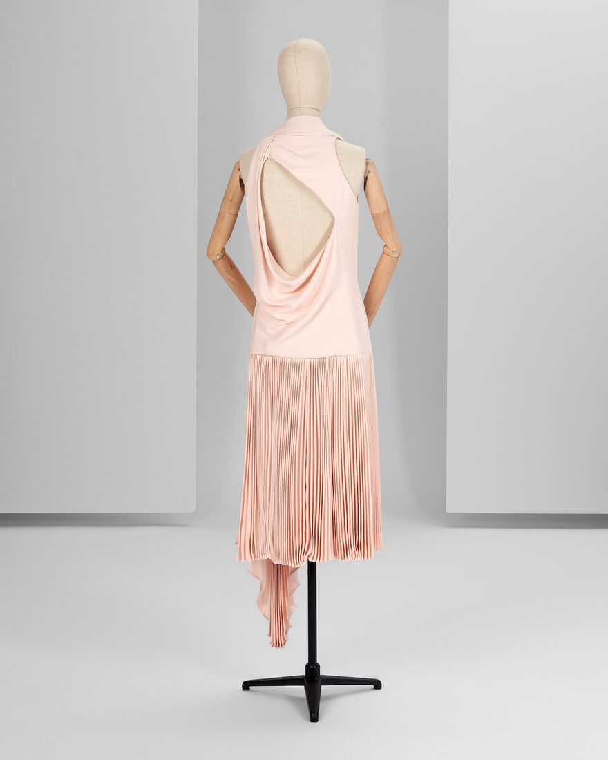 Ralph & Russo Haute Couture: Pale Pink Silk Crêpe Cady Draped Dress Autumn/Winter 2019, Run - 3