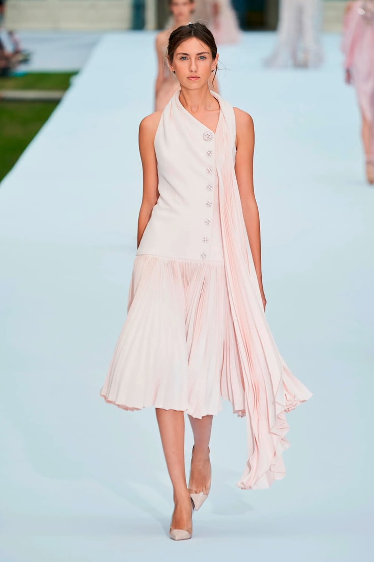 Ralph & Russo Haute Couture: Pale Pink Silk Crêpe Cady Draped Dress Autumn/Winter 2019, Run - 4