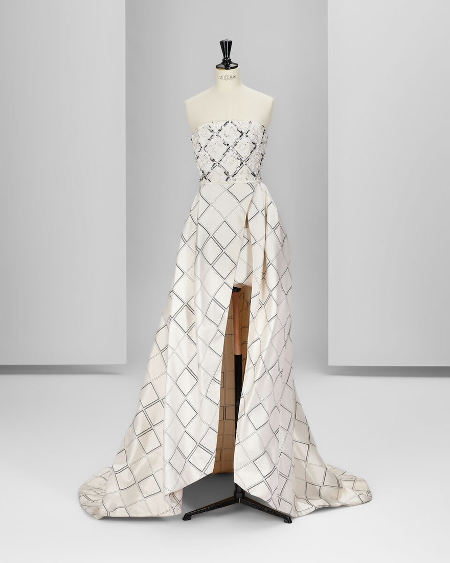 Ralph & Russo Haute Couture: Monochrome Silk Zibeline Gown Spring/Summer 2017, Runway Look 9: Ralph & Russo Haute Couture: Monochrome Silk Zibeline Gown Spring/Summer 2017, Runway Look 9 White and black check monochrome silk zibeline gown, featuring a wrap-over skirt and bodice, embellishe