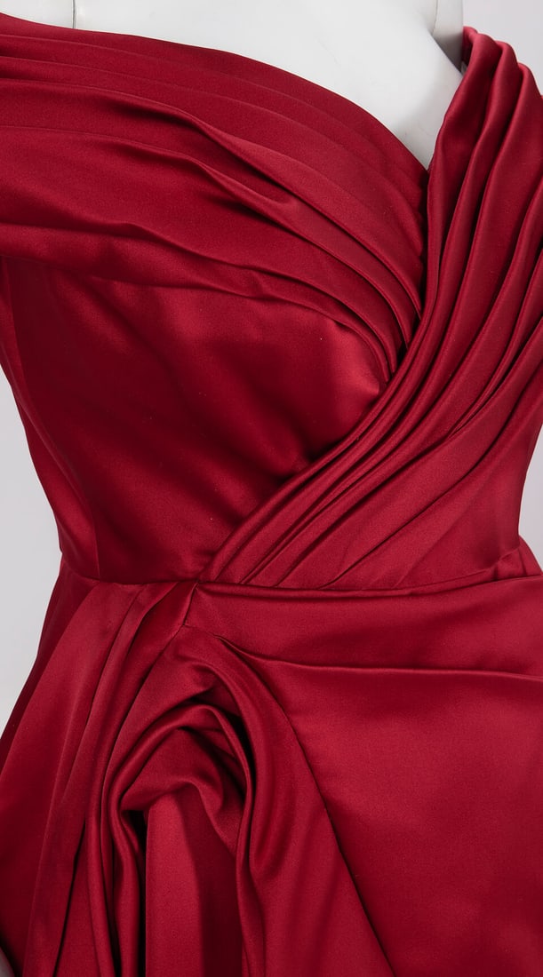Ralph & Russo Haute Couture Exclusive: Deep Red Silk Duchess Off-The-Shoulder Gown - 2