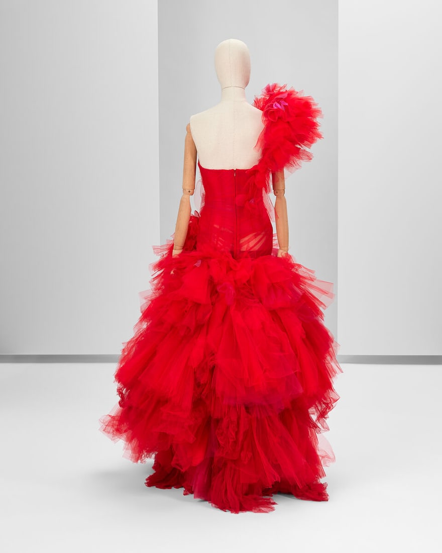 Ralph & Russo Haute Couture: Raspberry Tulle Ballgown Autumn/Winter 2019, Runway Look 47 - 3