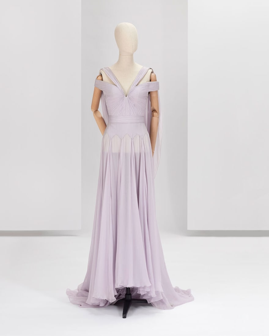 Ralph & Russo Haute Couture: Lavender Pleated Silk Chiffon Gown Autumn/Winter 2014, Runway Look  (1 of 4)