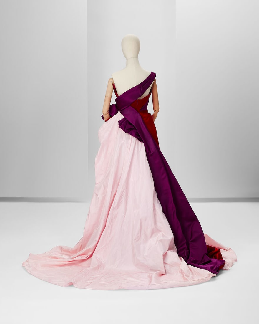 Ralph & Russo Haute Couture: Burgundy, Violet and Pink Ballgown Autumn/Winter 2018, Runway Look  - 3