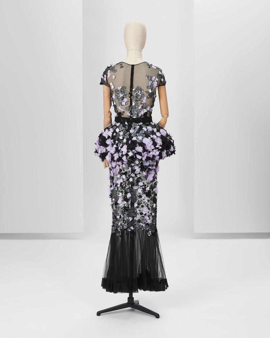 Ralph & Russo Haute Couture: Black Floral Embellished Tulle Peplum Gown Spring/Summer 2016, Runw - 3