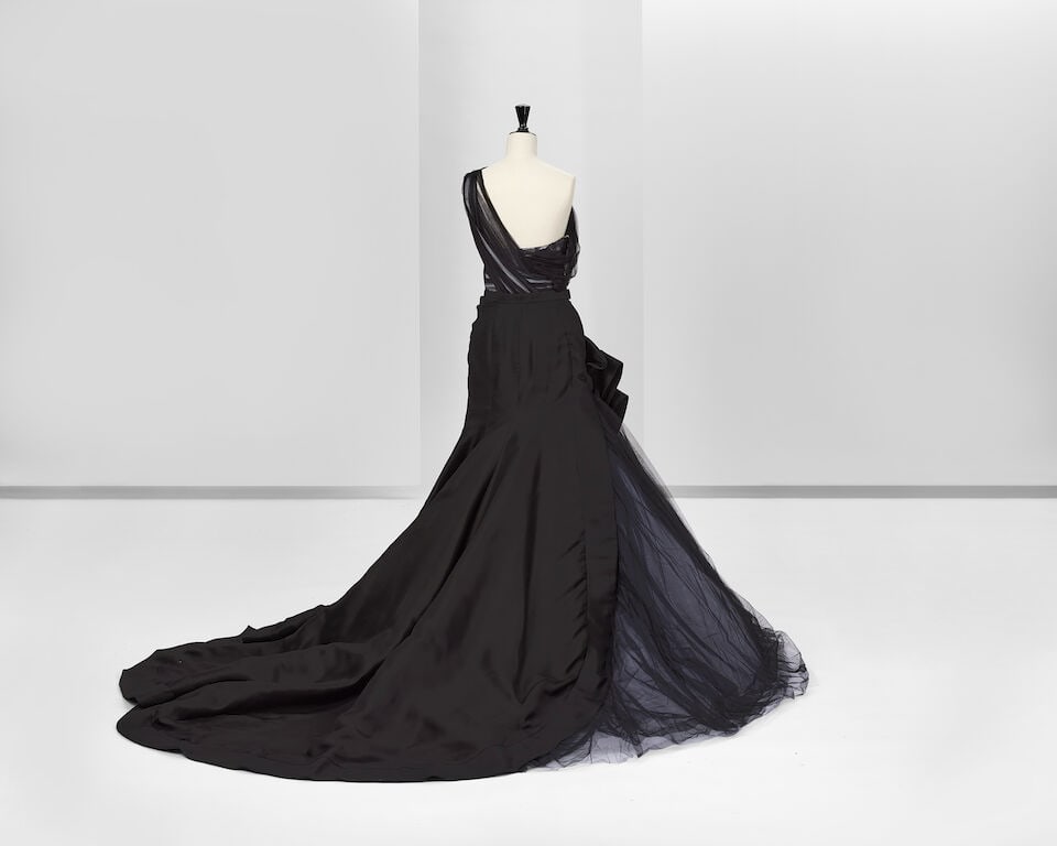 Ralph & Russo Haute Couture: Black and White Silk Tulle Fishtail Ballgown Autumn/Winter 2014, Ru - 2