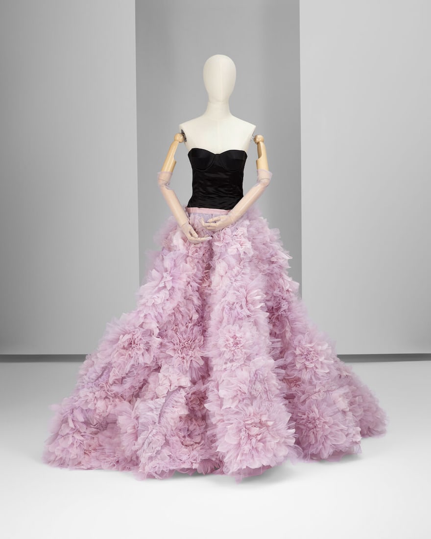 Ralph & Russo Haute Couture Exclusive: Pink Silk Tulle and Organza Ballgown Skirt: Ralph & Russo Haute Couture Exclusive: Pink Silk Tulle and Organza Ballgown Skirt Pink tulle ballgown skirt embellished with 3D pleated silk organza and tulle flowers Approximate measure