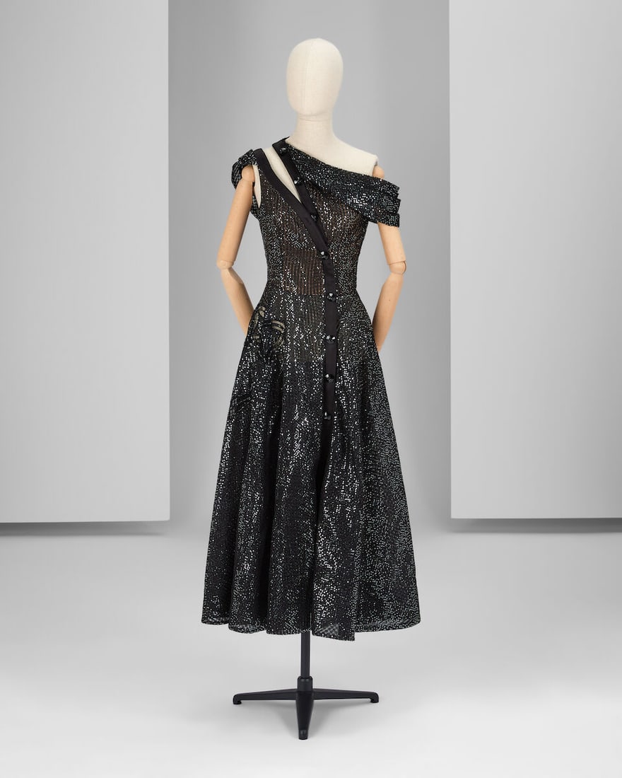 Ralph & Russo Haute Couture: Black and Silver Sequin Cocktail Dress Spring/Summer 2019, Runway L: Ralph & Russo Haute Couture: Black and Silver Sequin Cocktail Dress Spring/Summer 2019, Runway Look 11 Black and silver sequin embellished tulle cocktail dress featuring an off-shoulder drape and