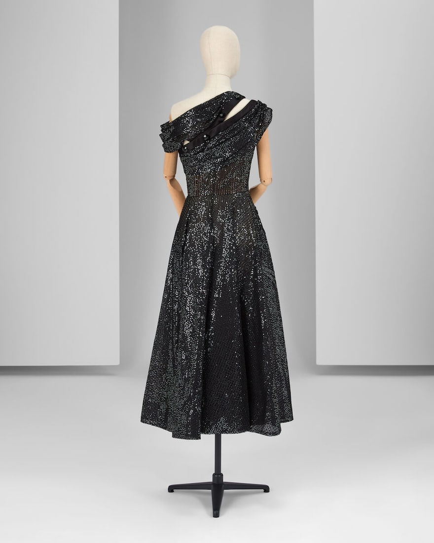 Ralph & Russo Haute Couture: Black and Silver Sequin Cocktail Dress Spring/Summer 2019, Runway L - 4