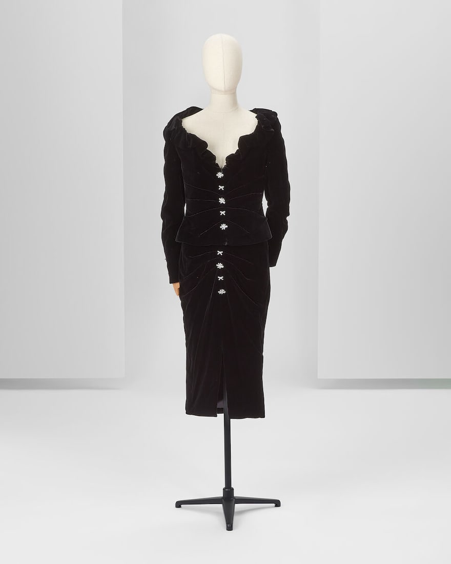 Ralph & Russo Haute Couture: Black Silk Velvet Skirt Suit Autumn/Winter 2019, Runway Look 39 (1 of 3)