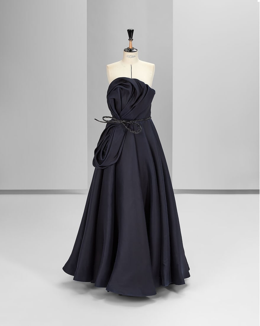 Ralph & Russo Haute Couture: Black Silk Gazar Ballgown with Gazar Drape Spring/Summer 2014, Runw (1 of 3)