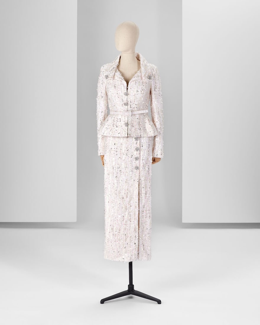Ralph & Russo Haute Couture: White and Pink Tweed Skirt Suit Spring/Summer 2020, Runway Look 18: Ralph & Russo Haute Couture: White and Pink Tweed Skirt Suit Spring/Summer 2020, Runway Look 18 White and pink tweed tailleur, embellished with sequins and finished with crystal floral buttons. Ac