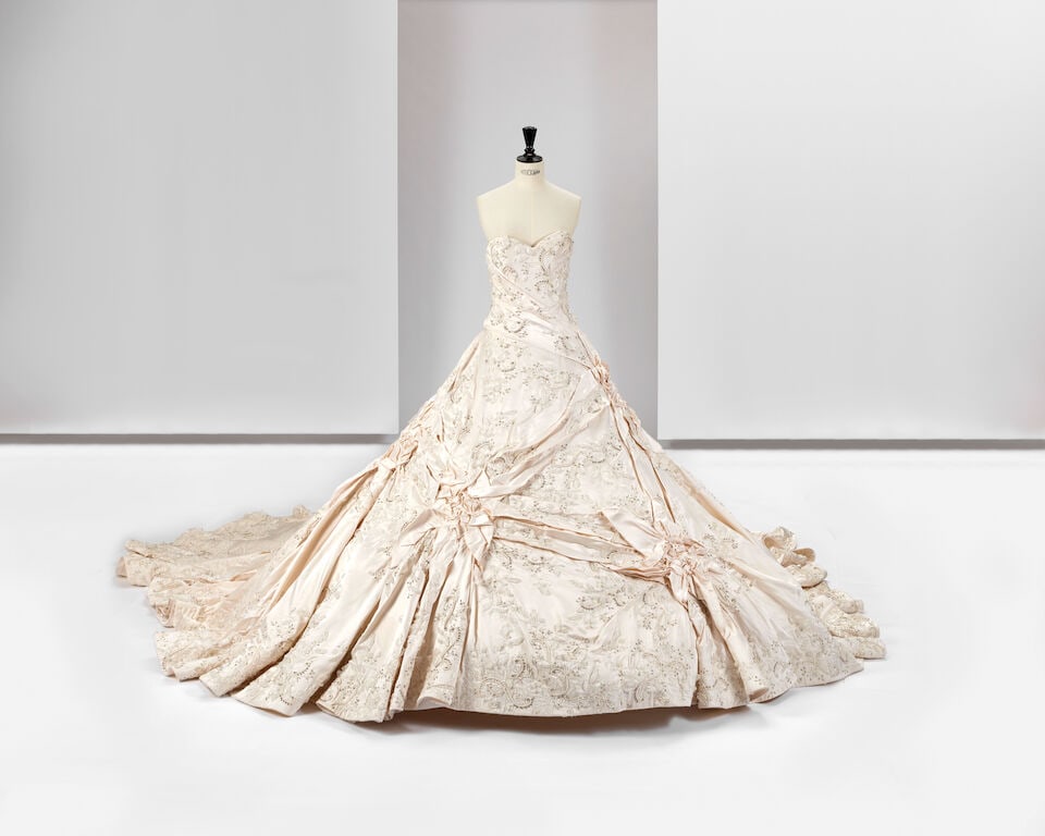 Ralph & Russo Haute Couture: Off-White Double Duchess Bridal Gown Spring/Summer 2018, Runway Loo: Ralph & Russo Haute Couture: Off-White Double Duchess Bridal Gown Spring/Summer 2018, Runway Look 56 Off-white double duchess bridal gown, featuring draped bodice and floral ruching, hand