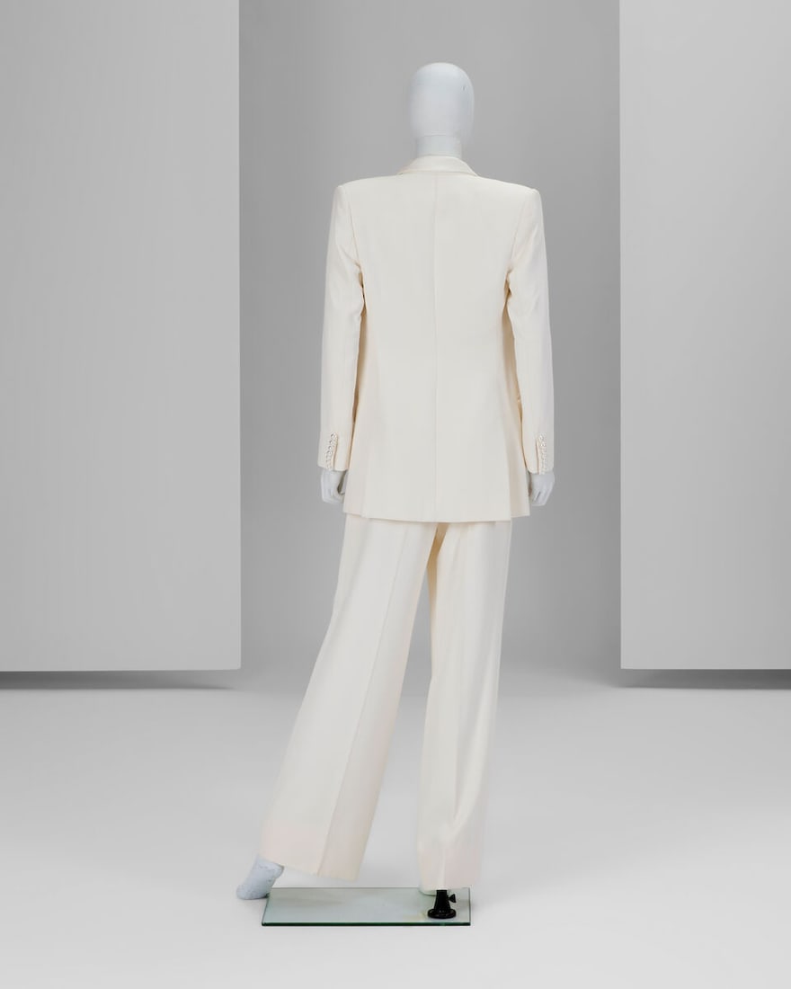 Ralph & Russo Haute Couture: Snow White Silk Crêpe Trouser Suit Autumn/Winter 2019, Runway  - 3