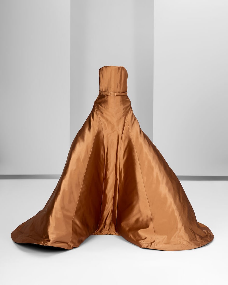 Ralph & Russo Haute Couture: Bronze Silk Zibeline Ballgown Autumn/Winter 2015, Runway Look 15: Ralph & Russo Haute Couture: Bronze Silk Zibeline Ballgown Autumn/Winter 2015, Runway Look 15 Bronze silk zibeline structured strapless ballgown with voluminous skirt, matching belt to