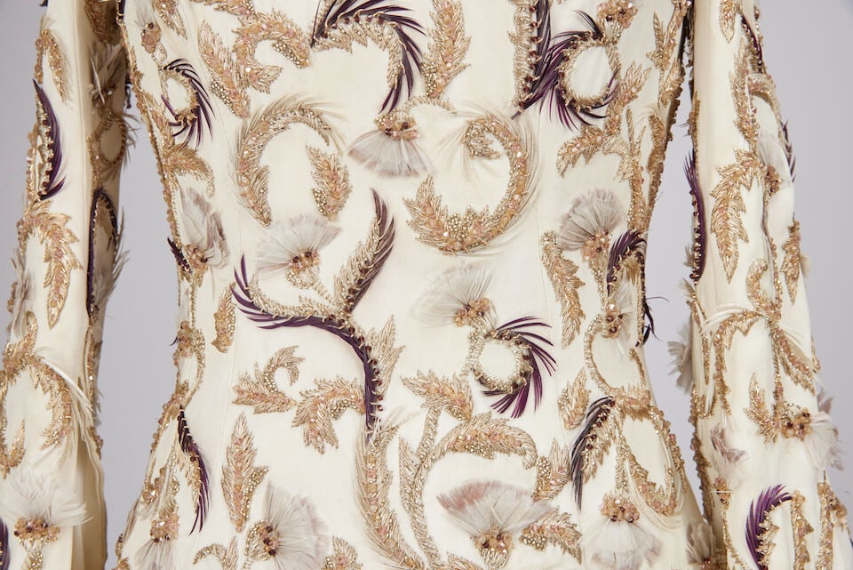 Ralph & Russo Haute Couture Exclusive: Ivory Silk Crêpe Kimono Gown - 3