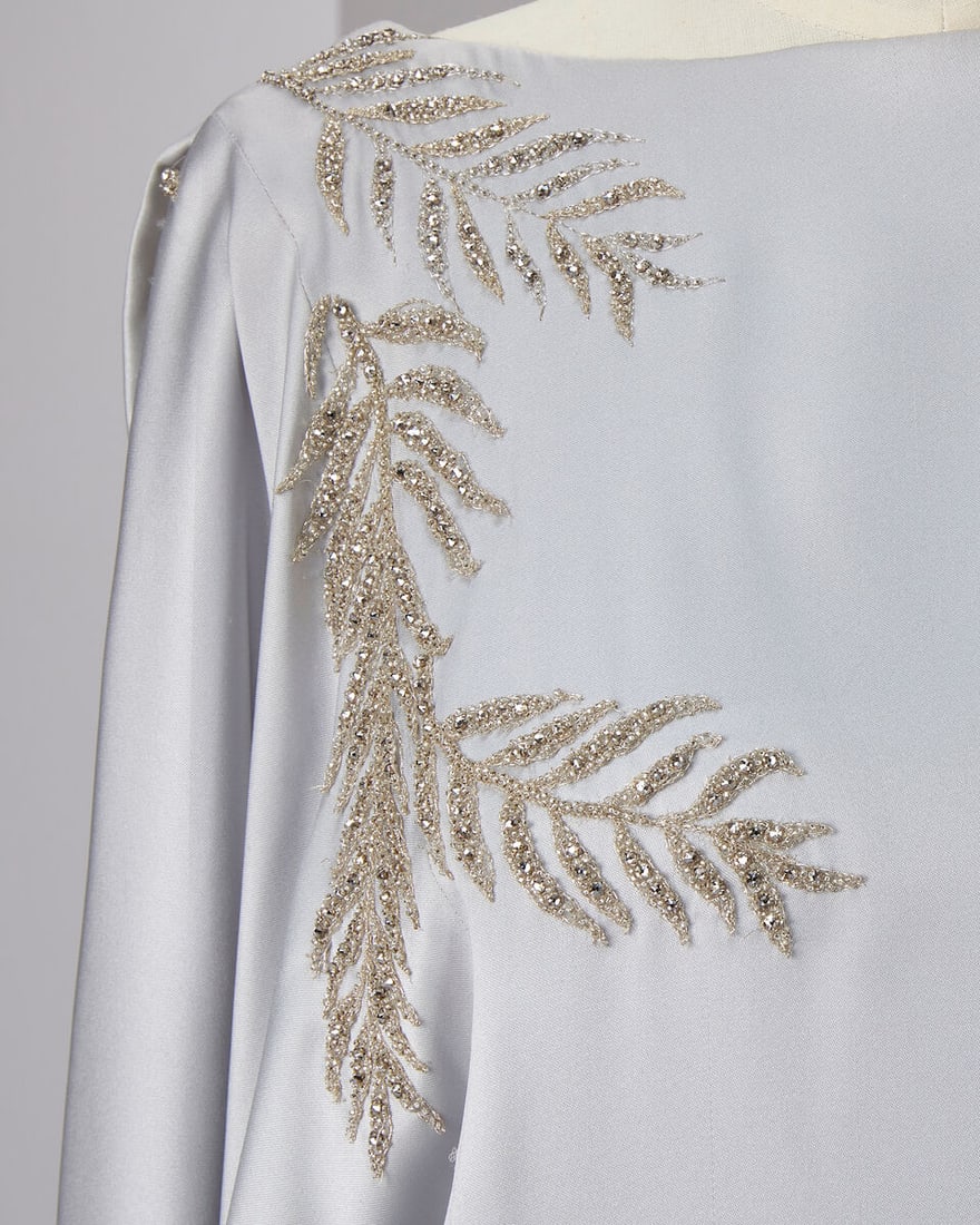 Ralph & Russo Haute Couture: Dove Grey Satin Kaftan Gown Autumn/Winter 2017, Runway Look 33 - 2