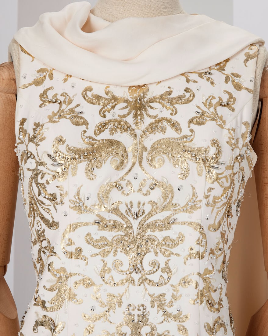 Ralph & Russo Haute Couture: White Silk Crêpe Cady Embellished Gown Spring/Summer 2018, Run - 2