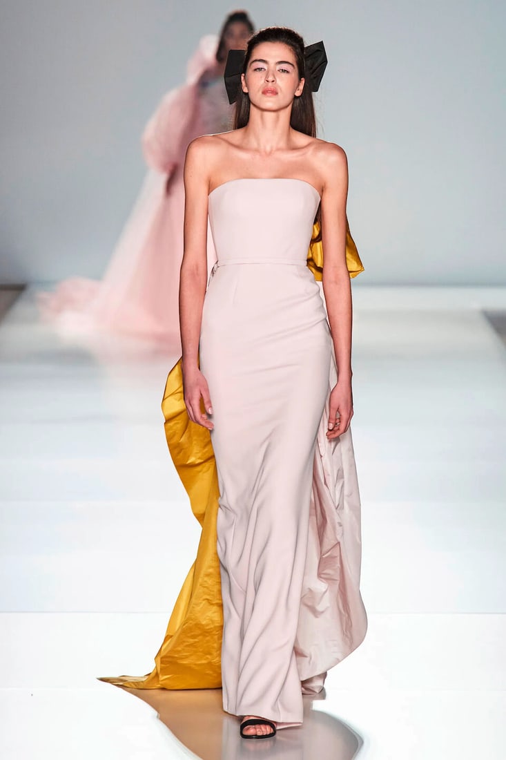 Ralph & Russo Haute Couture: Pale Pink and Mustard Gown Spring/Summer 2020, Runway Look 43 - 2