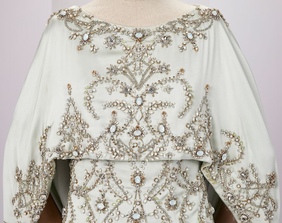 Ralph & Russo Haute Couture: Pale Mint Double Satin Draped Kaftan Gown Autumn/Winter 2017, Runwa - 2