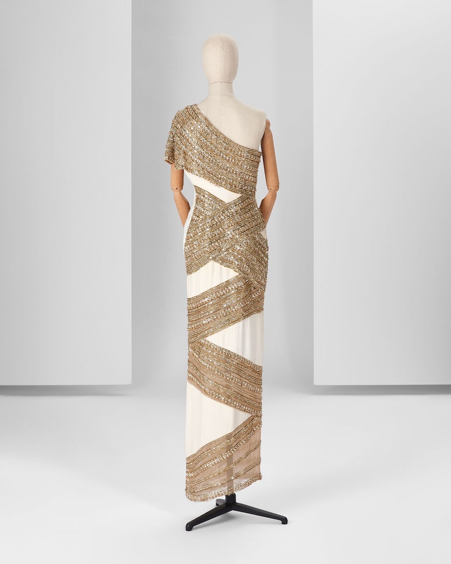 Ralph & Russo Haute Couture: Off-White Silk and Gold Crystal Gown Spring/Summer 2019, Runway Loo - 3