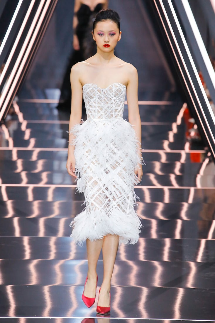 Ralph & Russo Haute Couture: Off-White Tulle Cocktail Dress Autumn/Winter 2018, Runway Look 5 - 4