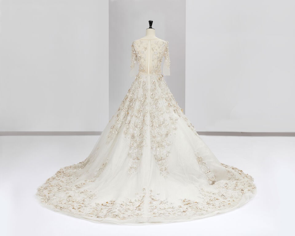 Ralph & Russo Haute Couture: White Tulle and Grey Organza Bridal Gown Spring/Summer 2017, Runway - 2