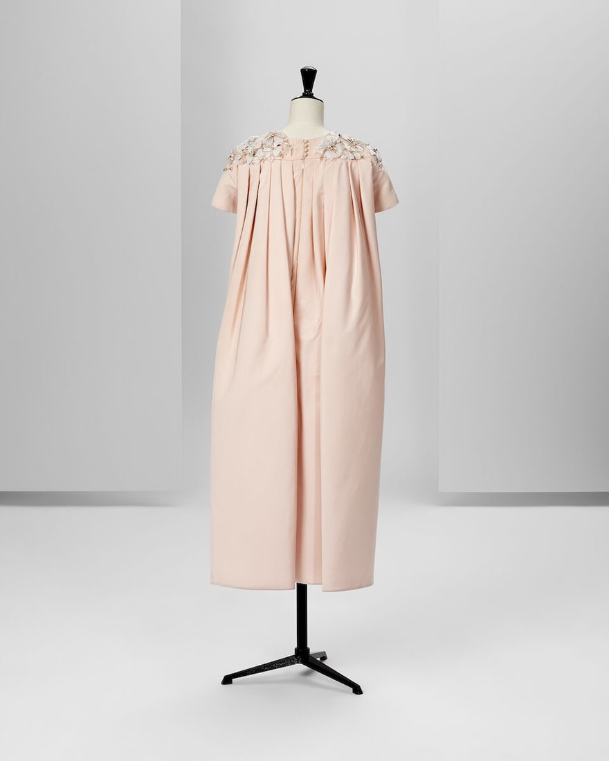 Ralph & Russo Haute Couture: Powder Pink Silk Faille Peplum Dress Autumn/Winter 2014, Runway Lo - 3