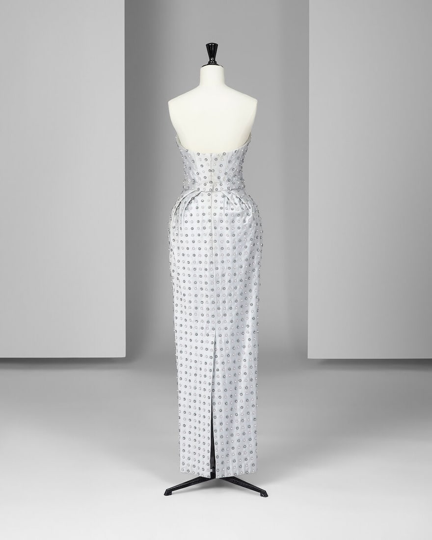 Ralph & Russo Haute Couture: Ice Blue Silk Zibeline Embellished Pencil Peplum Gown Autumn/Winter - 3