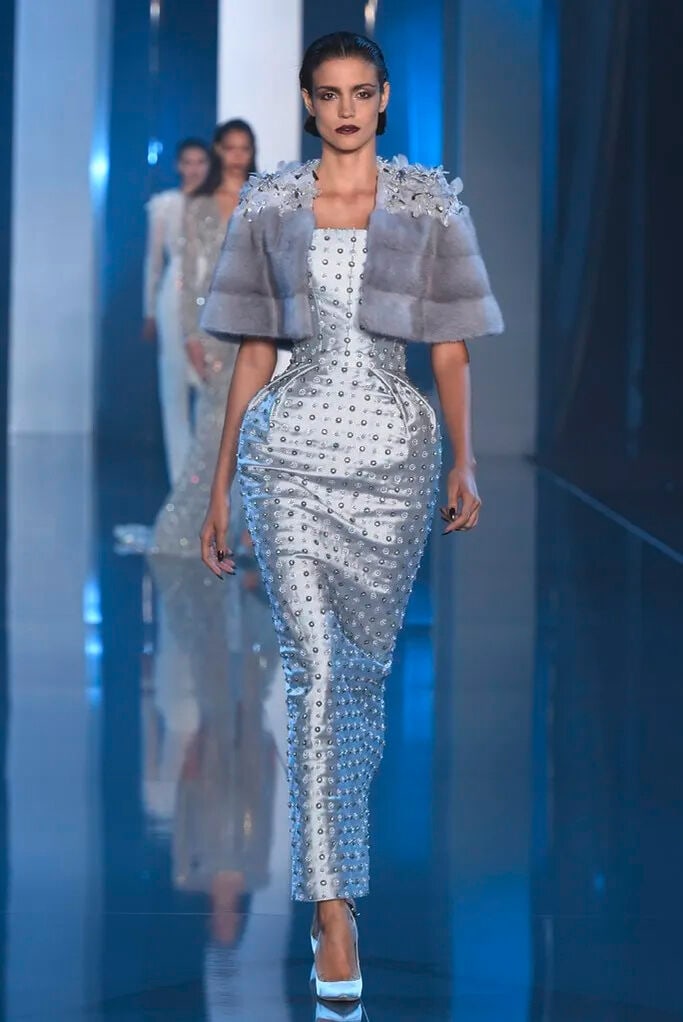 Ralph & Russo Haute Couture: Ice Blue Silk Zibeline Embellished Pencil Peplum Gown Autumn/Winter - 4