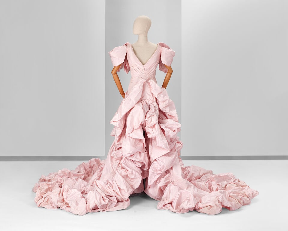 Ralph & Russo Haute Couture: Pink Taffeta Ballgown Autumn/Winter 2018, Runway Look 31 - 2