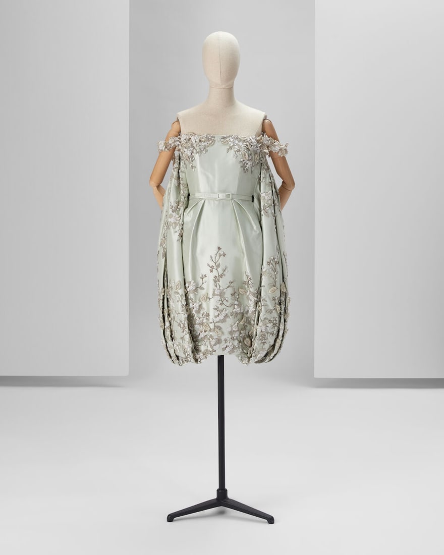 Ralph & Russo Haute Couture: Mint Silk Zibeline Puffball Dress Spring/Summer 2015, Runway Look 2: Ralph & Russo Haute Couture: Mint Silk Zibeline Puffball Dress Spring/Summer 2015, Runway Look 23 Mint silk zibeline off-the-shoulder dress and puffball cape with silk thread-work and three-dimens