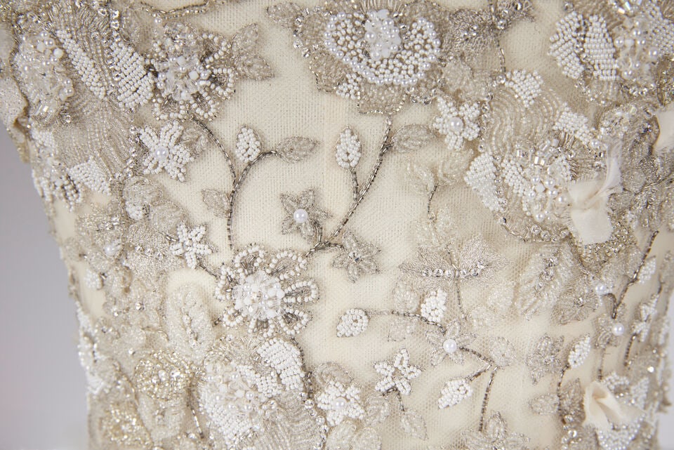 Ralph & Russo Haute Couture: Off-White Silk Tulle Embellished Bridal Gown Autumn/Winter 2014, Ru - 6