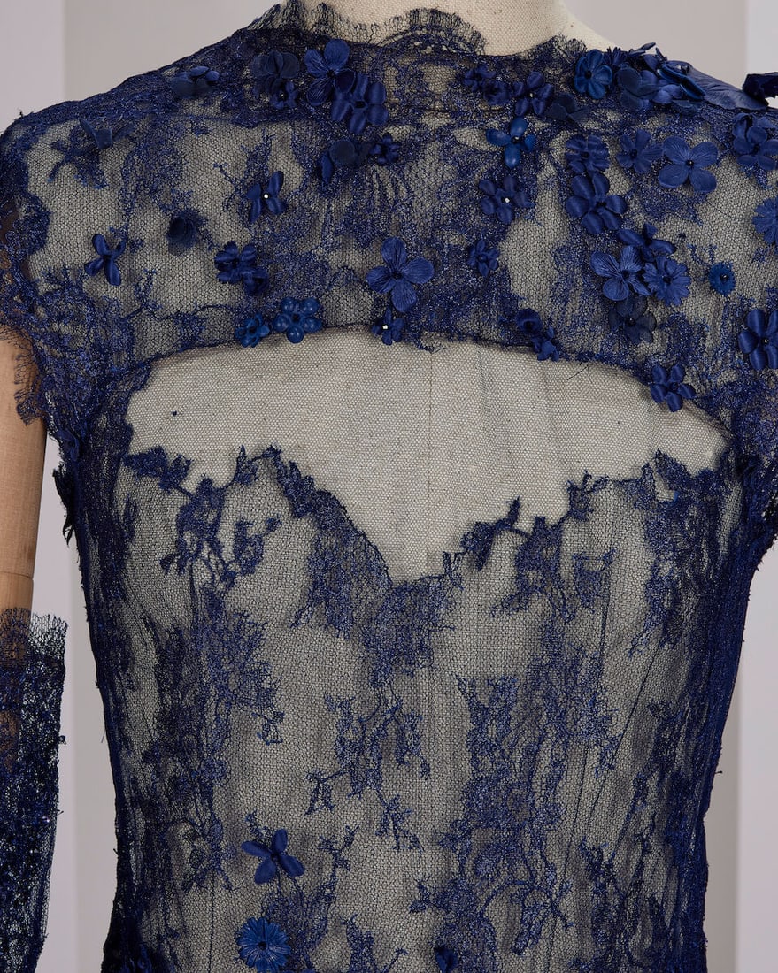 Ralph & Russo Haute Couture: Metallic Midnight Blue Chantilly Lace Gown and Gloves Autumn/Winter - 2