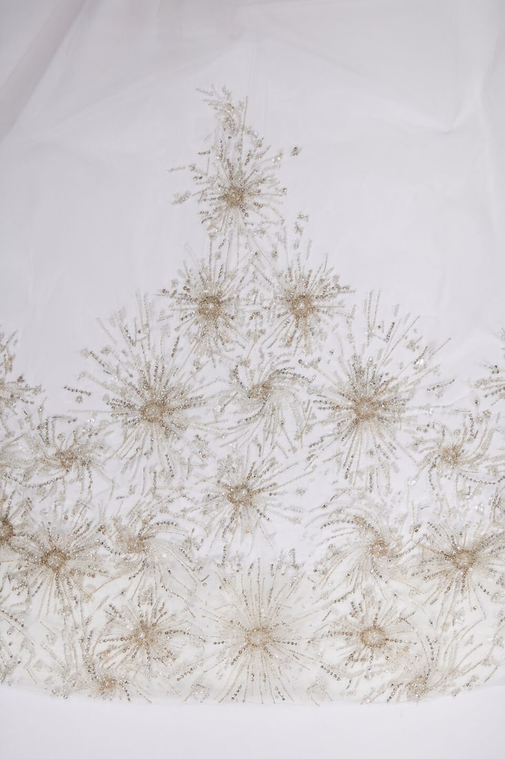 Ralph & Russo Haute Couture Exclusive: White Tulle Bridal Cape and Veil - 5