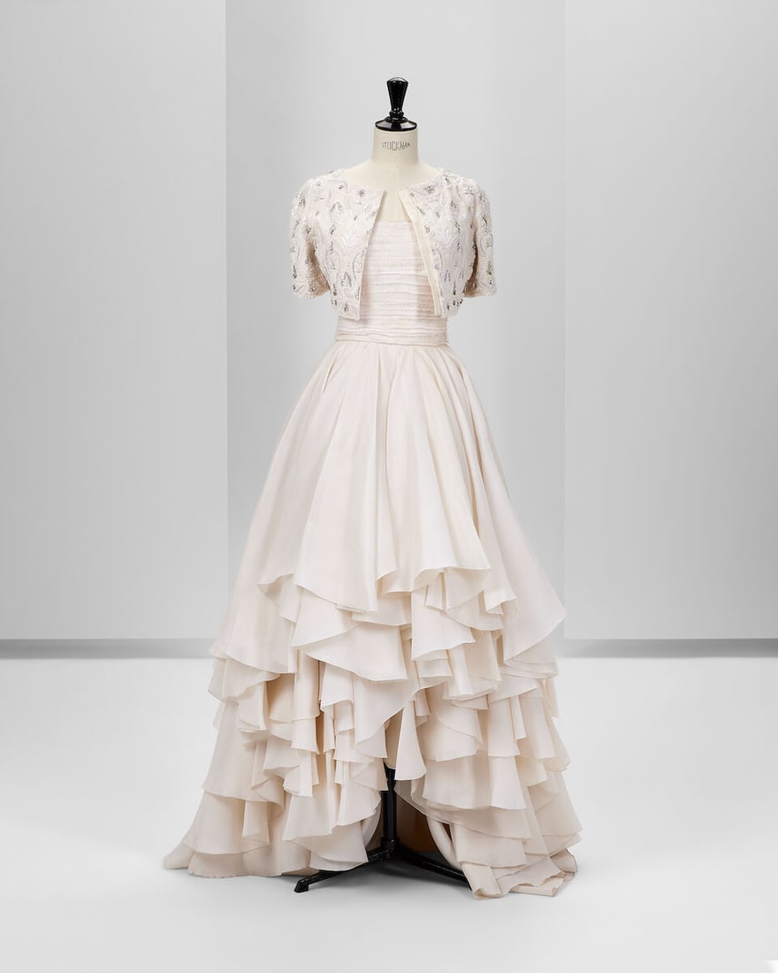 Ralph & Russo Haute Couture: White Silk Organza and Gazar Ruffle Ballgown Autumn/Winter 2015, Ru (1 of 4)