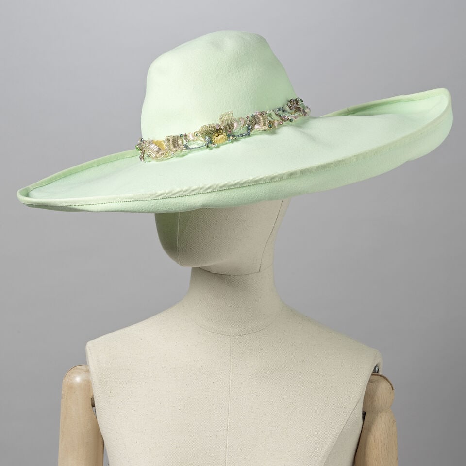 Ralph & Russo Haute Couture: Two Wide Brimmed Hats - 2