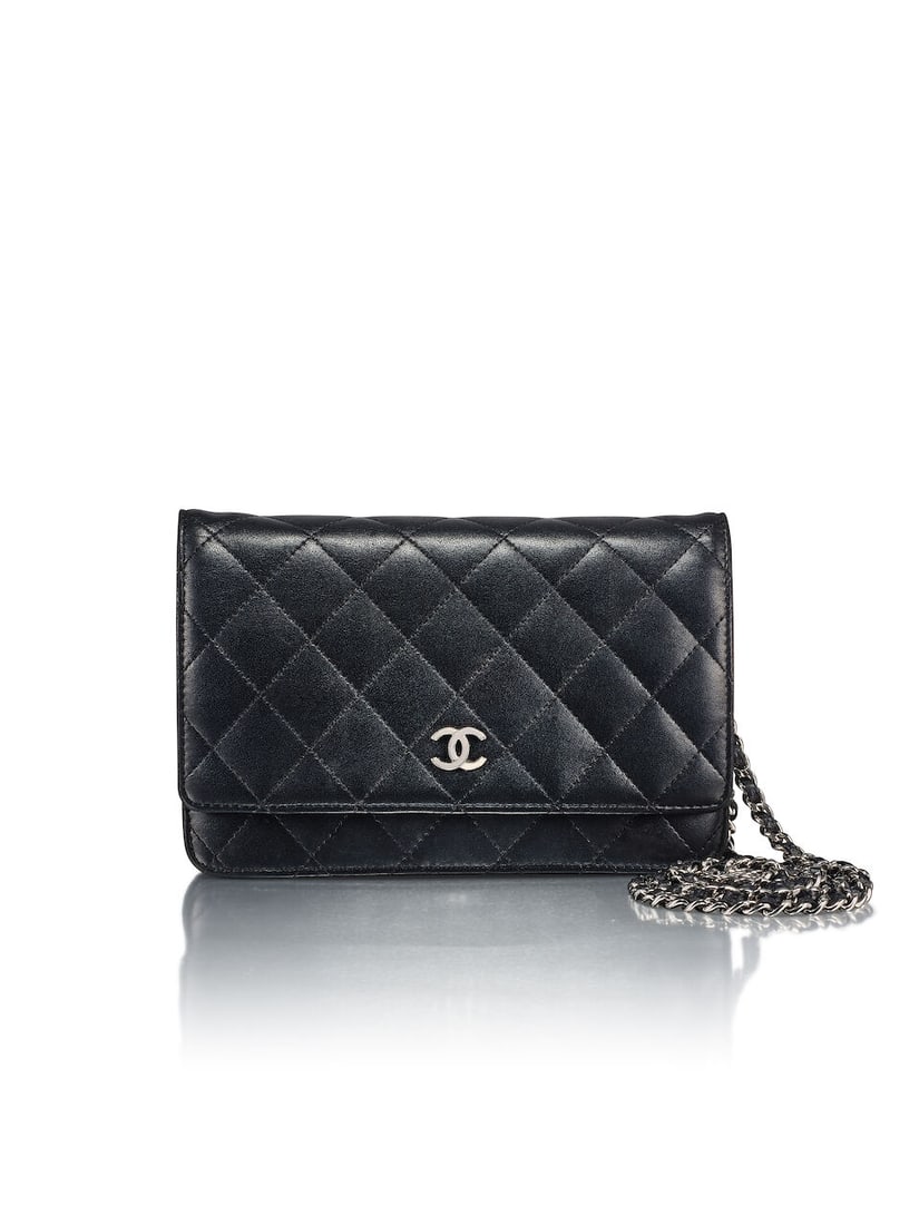 (NO RESERVE) CHANEL: BLACK LAMBSKIN WALLET ON CHAIN WITH SILVER TONED HARDWARE (Includes authent...: (NO RESERVE) CHANEL: BLACK LAMBSKIN WALLET ON CHAIN WITH SILVER TONED HARDWARE Circa 2006-2008 香奈兒：黑色羊皮鏈條銀包配&