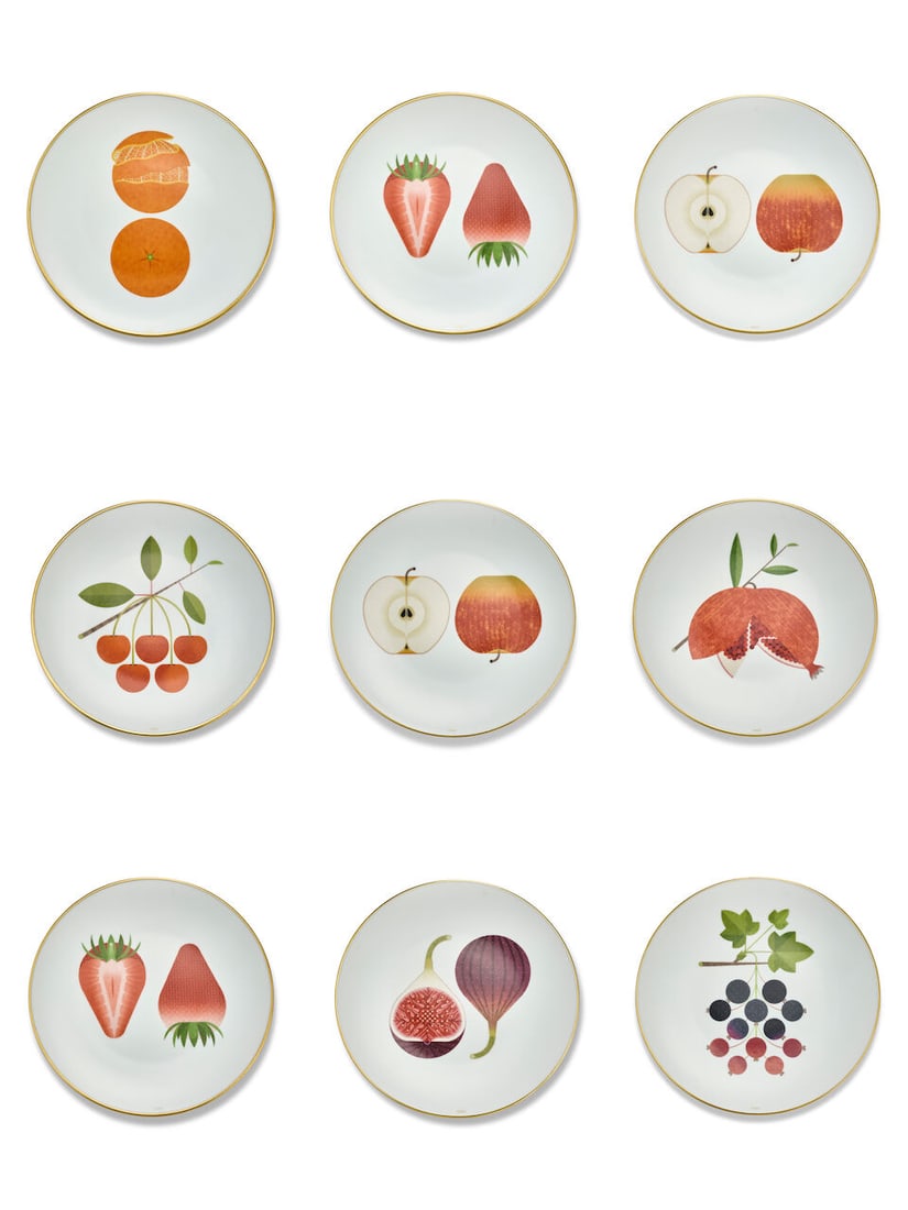 (NO RESERVE) HERMÈS: A SET OF 9 KAORUMI PORCELAIN DESSERT PLATES (Includes boxes): (NO RESERVE) HERMÈS: A SET OF 9 KAORUMI PORCELAIN DESSERT PLATES 愛馬仕：KAORUMI陶瓷甜品餐盤9件套裝 - Fruit dessert