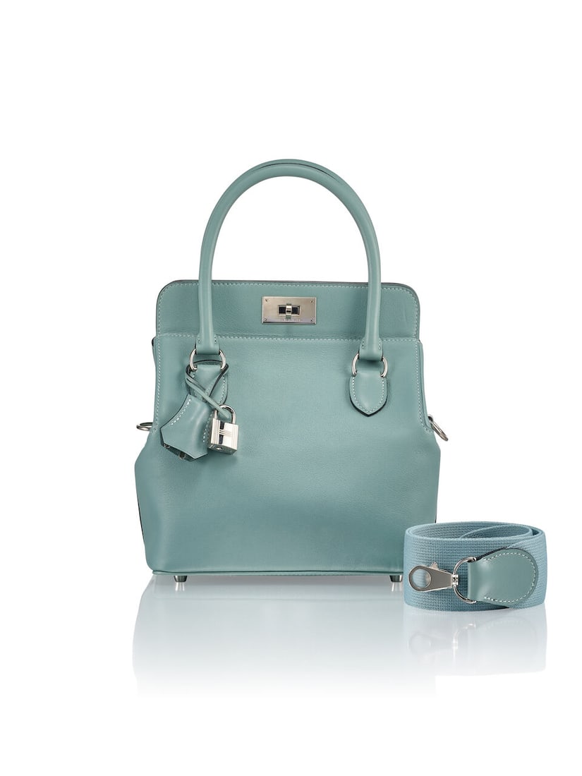 HERMÈS: BLEU ATOLL SWIFT TOOLBOX 20 WITH PALLADIUM HARDWARE 2011 (Includes strap, keys, pad...: HERMÈS: BLEU ATOLL SWIFT TOOLBOX 20 WITH PALLADIUM HARDWARE 2011 愛馬仕：馬卡龍藍SWIFT小牛皮TOOLBOX 20配鈀金