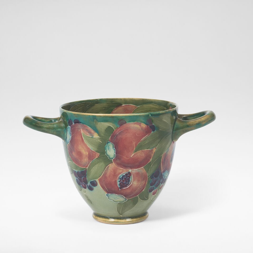 William Moorcroft Twin-handled 'Pomegranate' vase, circa 1915 - 2