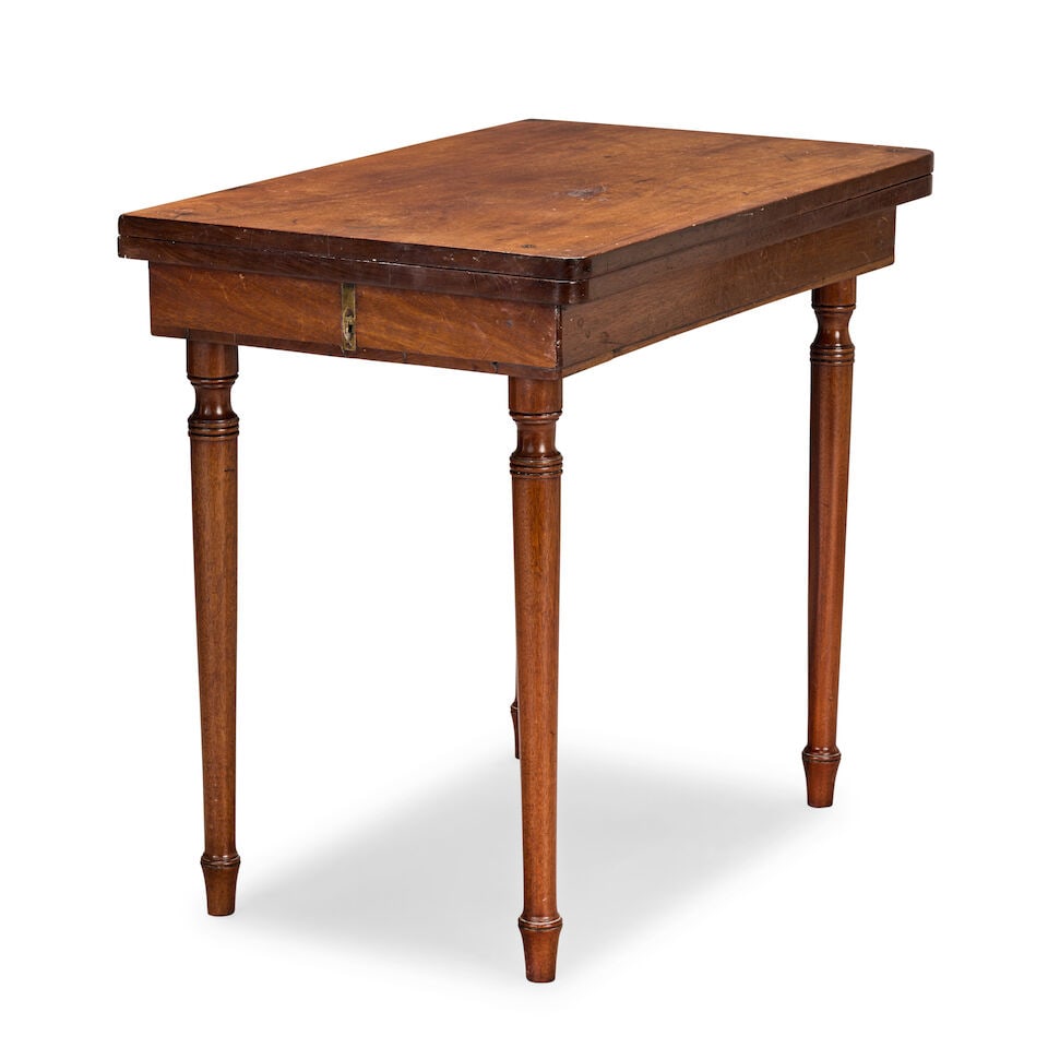 A small late Victorian mahogany campaign tea table with detachable legs 1880-1900 - 2