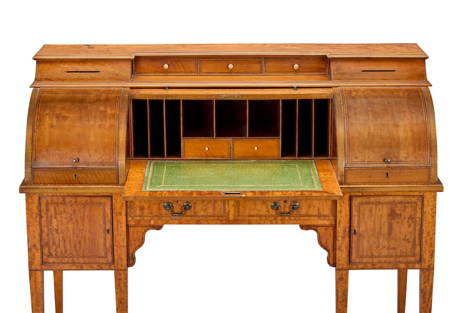 A late George III satinwood and tulipwood crossbanded cylinder writing desk 1790-1805 - 4