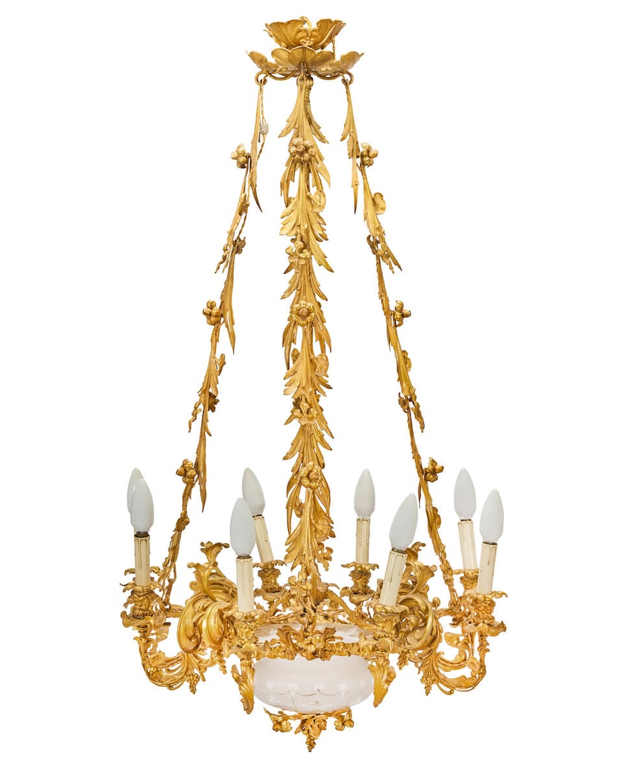 An impressive mid-19th French century gilt bronze eight-light chandelier - 2