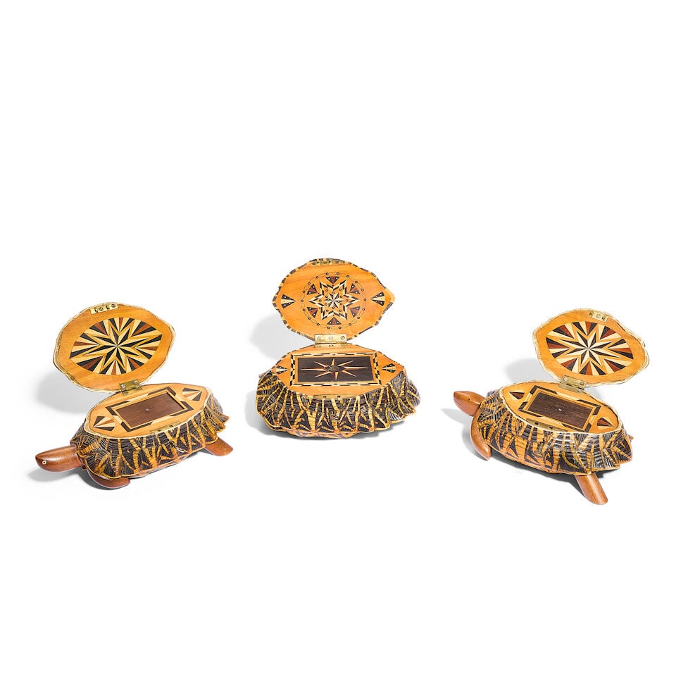 Three late 19th century Indian tortoiseshell and hardwood tea caddies (3) - 2